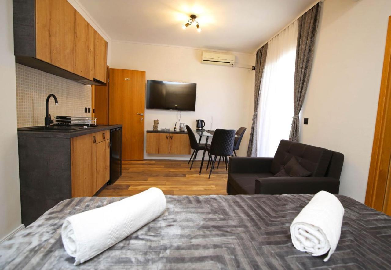 Apartmani Krka Rooms Lozovac Bagian luar foto