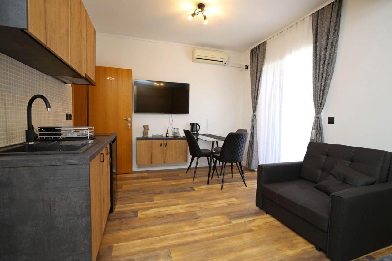 Apartmani Krka Rooms Lozovac Bagian luar foto
