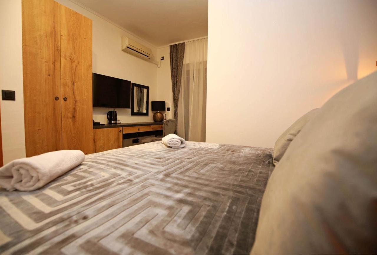 Apartmani Krka Rooms Lozovac Bagian luar foto
