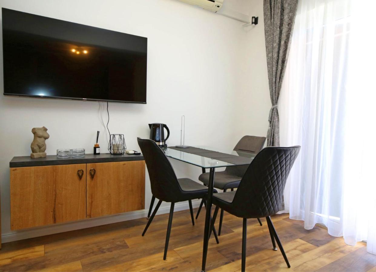 Apartmani Krka Rooms Lozovac Bagian luar foto