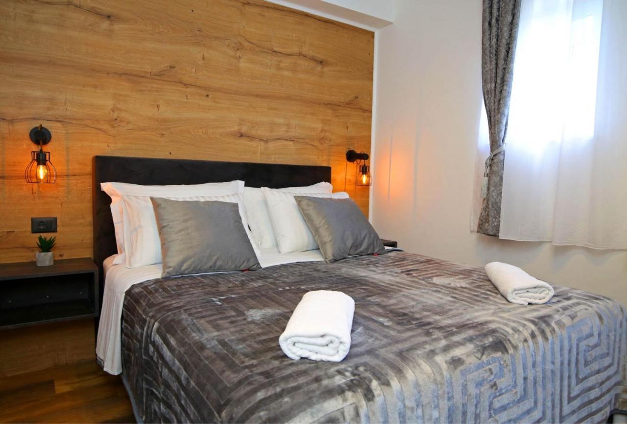 Apartmani Krka Rooms Lozovac Bagian luar foto