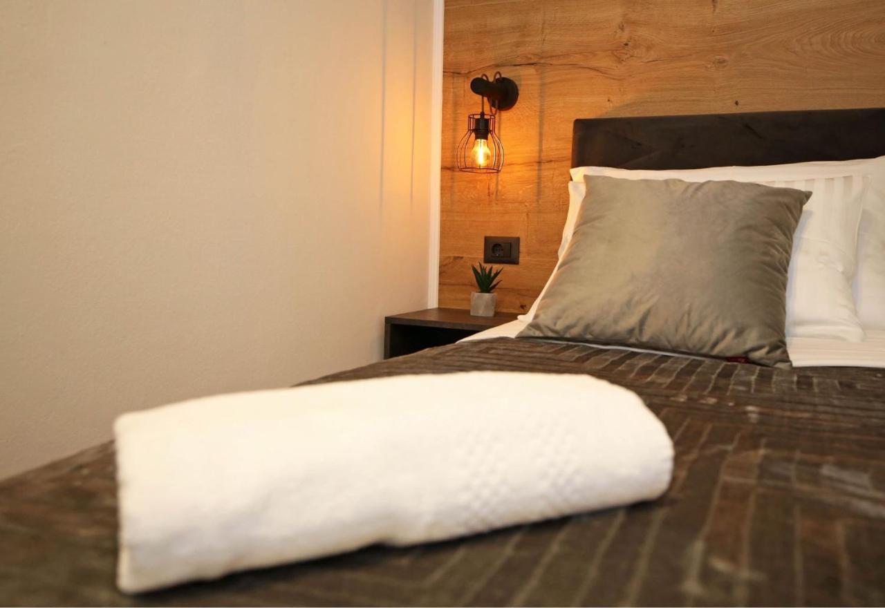 Apartmani Krka Rooms Lozovac Bagian luar foto