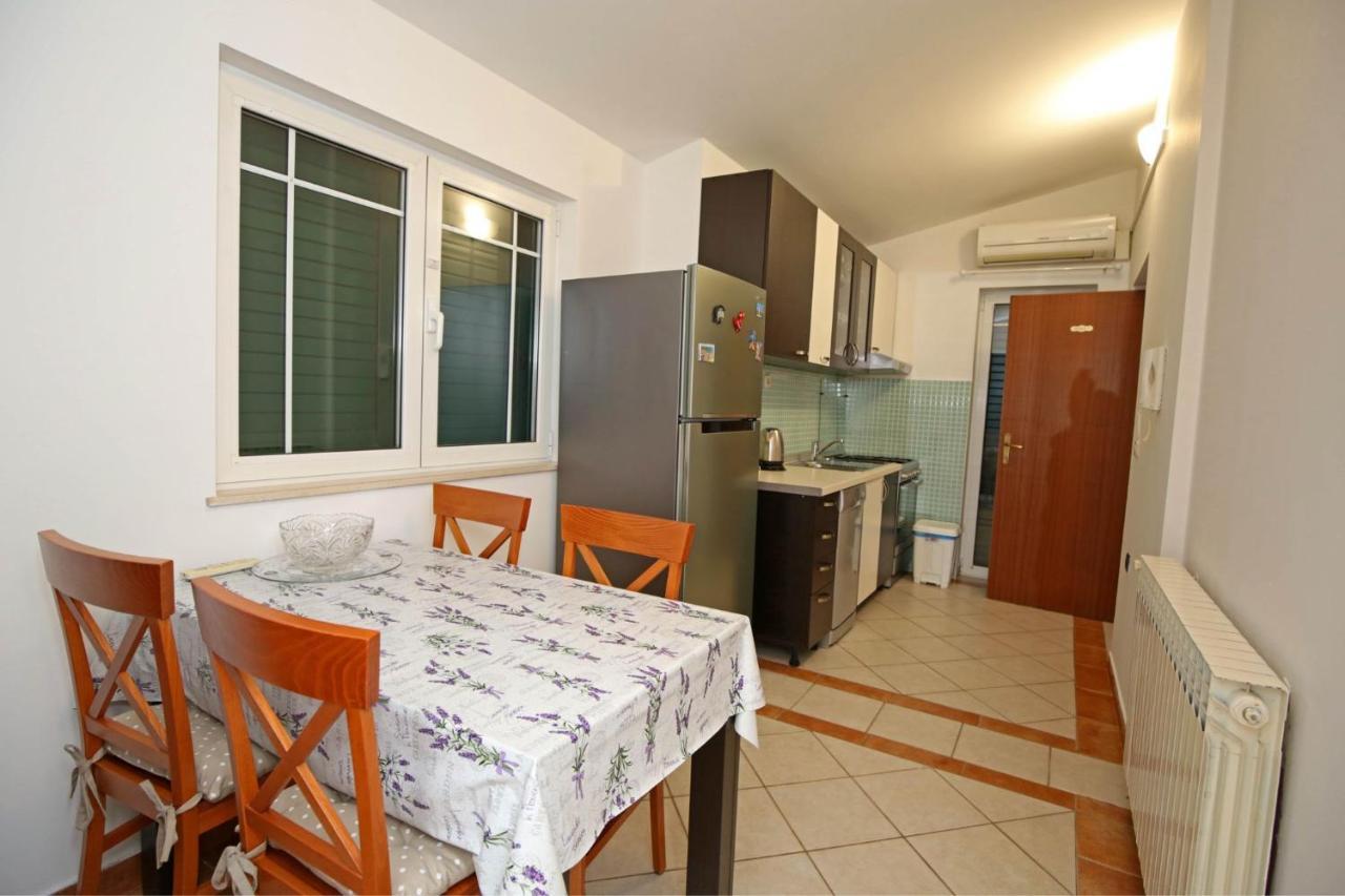 Apartmani Krka Rooms Lozovac Bagian luar foto